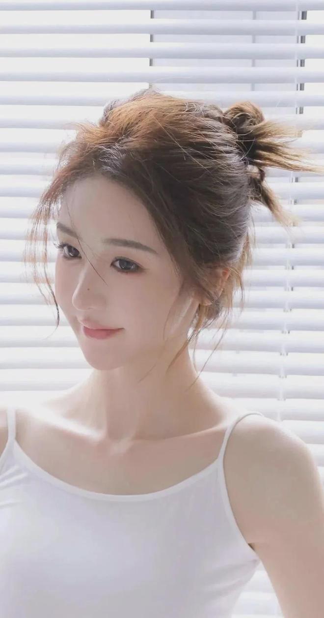 精油按摩_新婚夫妇隔帘精油按摩V尊龙AG人生就是博新婚夫妇隔帘