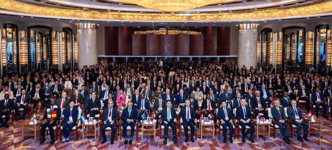 ELYSEA落户淮海中路汕头过亿违建豪宅被拆除z6尊龙·中国网站哈佛演讲女生引发争议K11(图5)